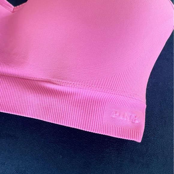 VS Pink Strappy Sports Bra XL - Picture 3 of 8